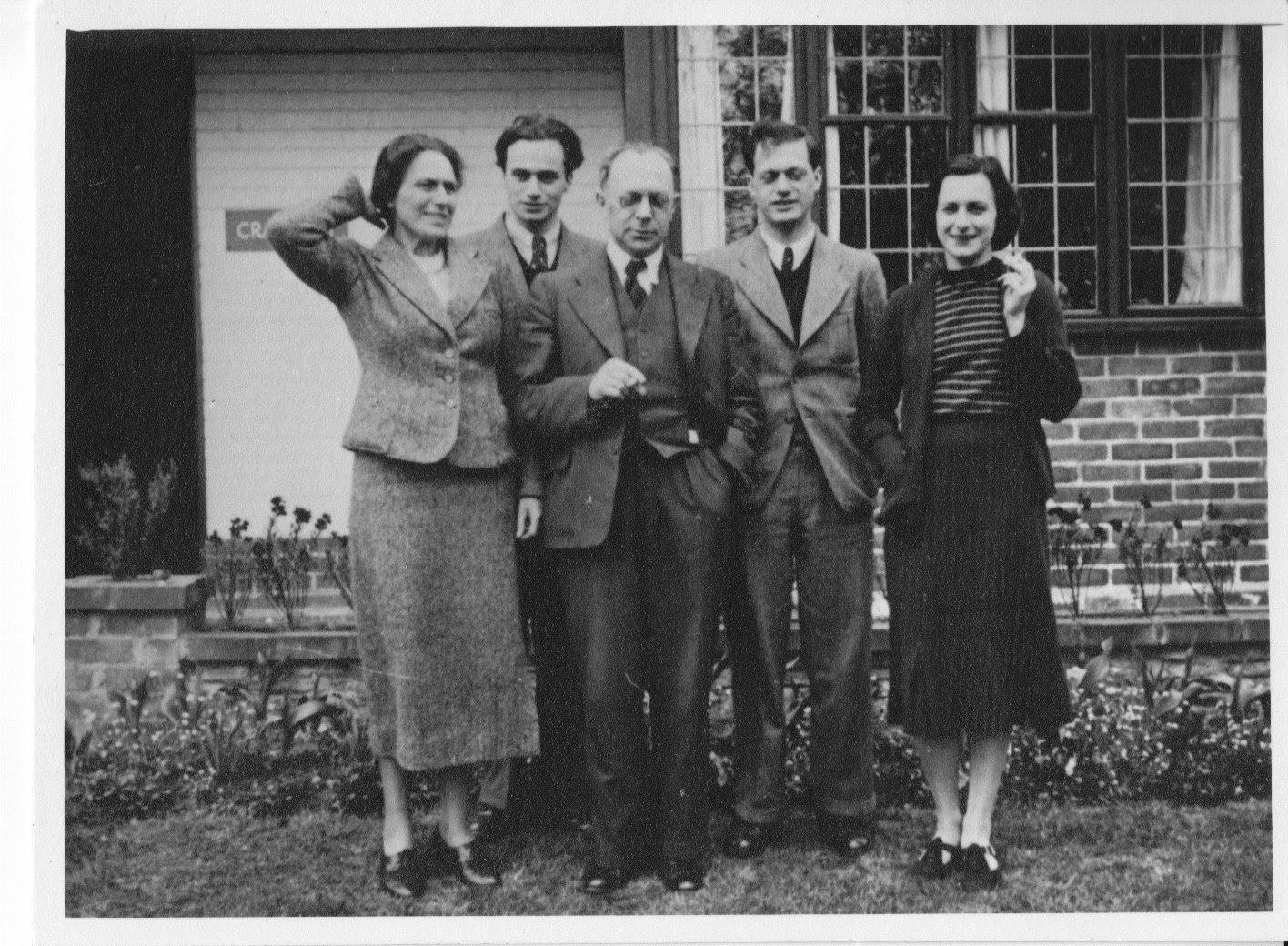 Robert Müller-Hartmann and his family